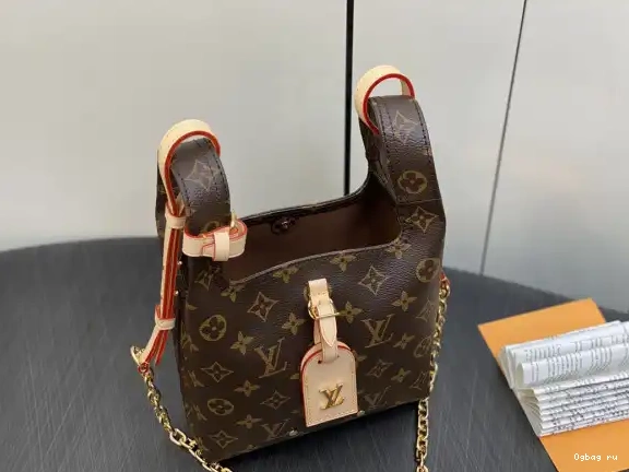 VUITTON Atlantis LOUIS BB 0501